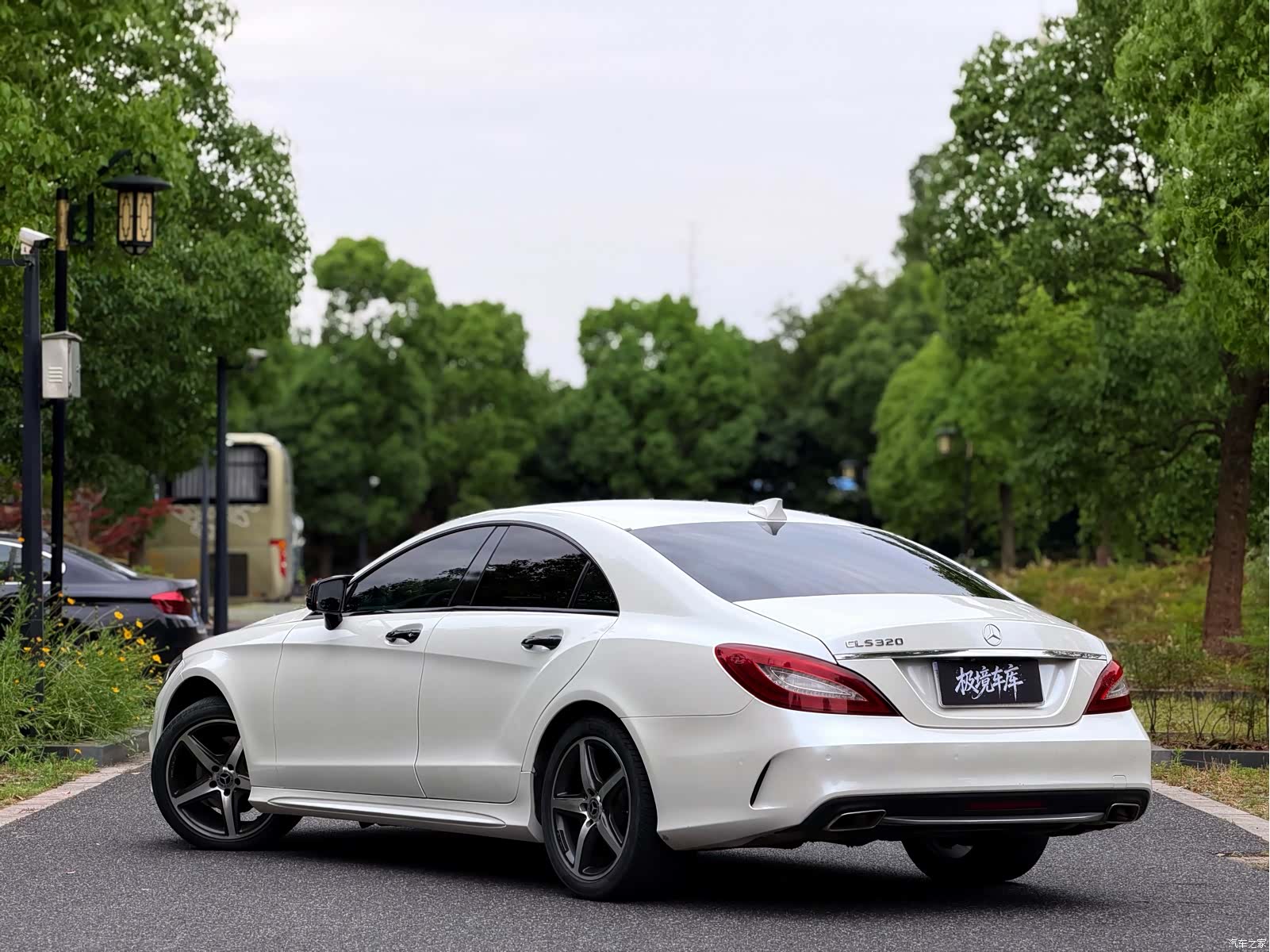 Mercedes-Benz CLS, 2017 23