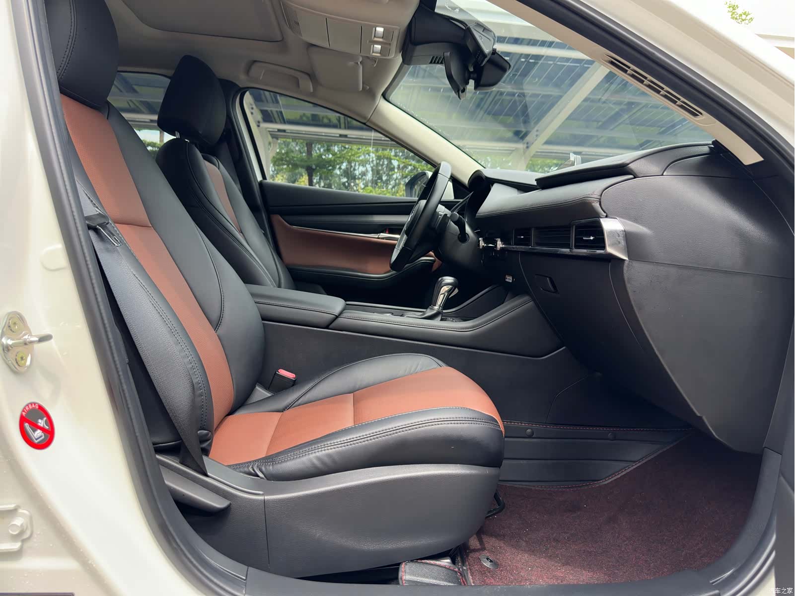 Mazda Mazda3, 2022 13