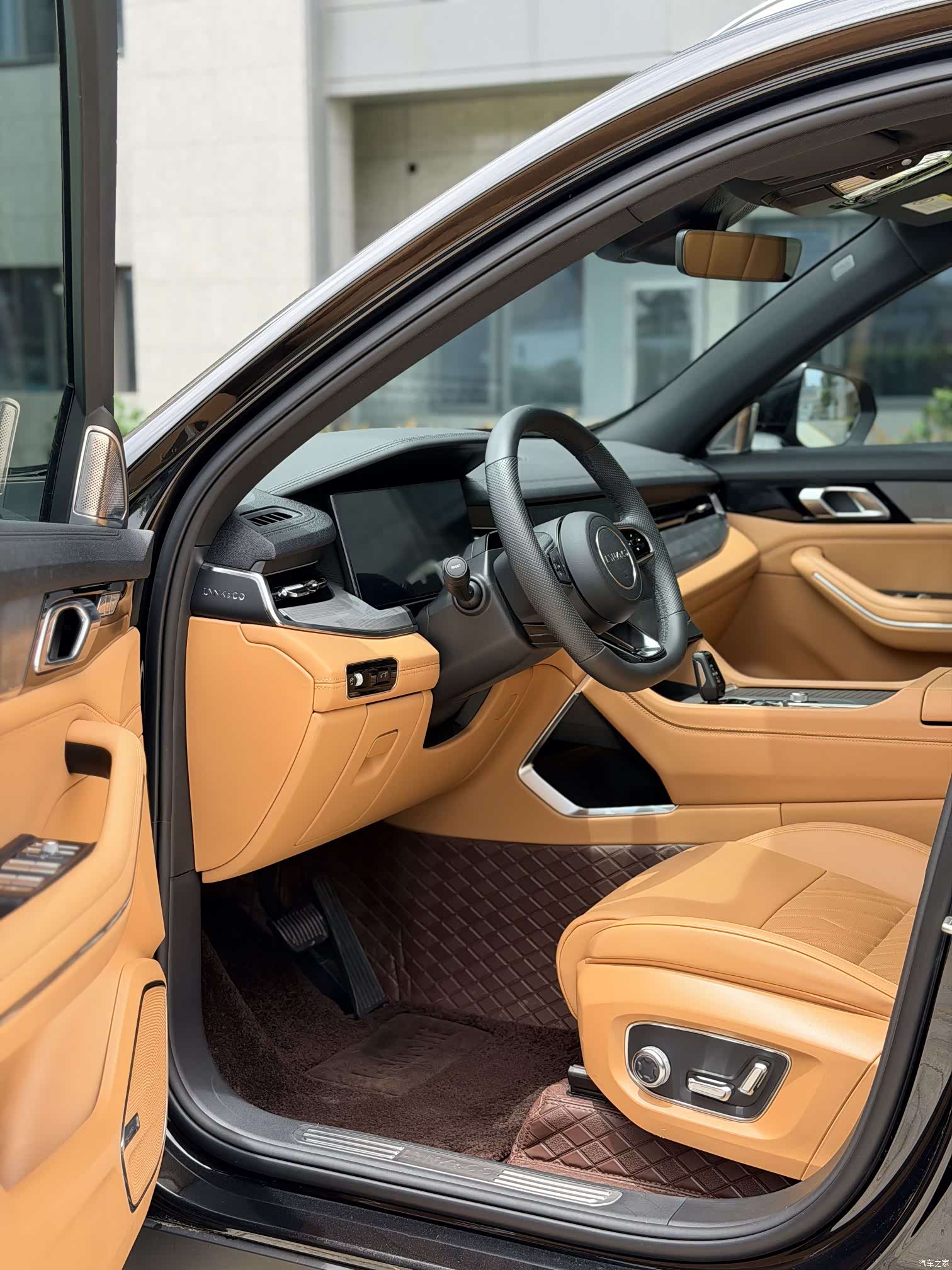 Lynk & Co 02, 2025 8