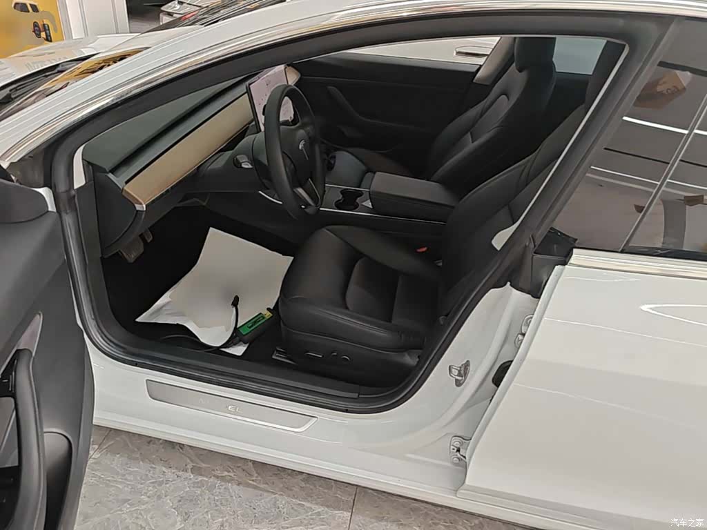 Tesla Model 3, 2021 15