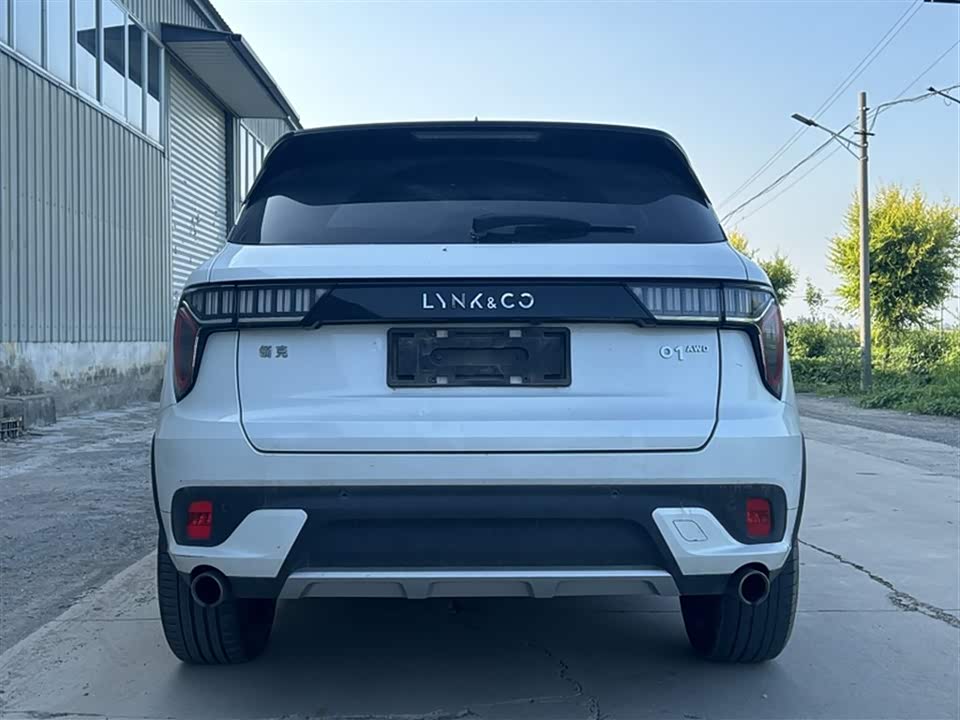 Lynk & Co 01