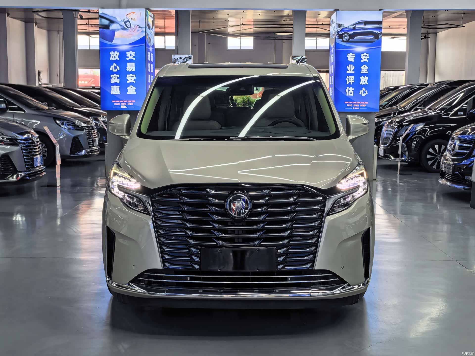 Buick GL8, 2023 2