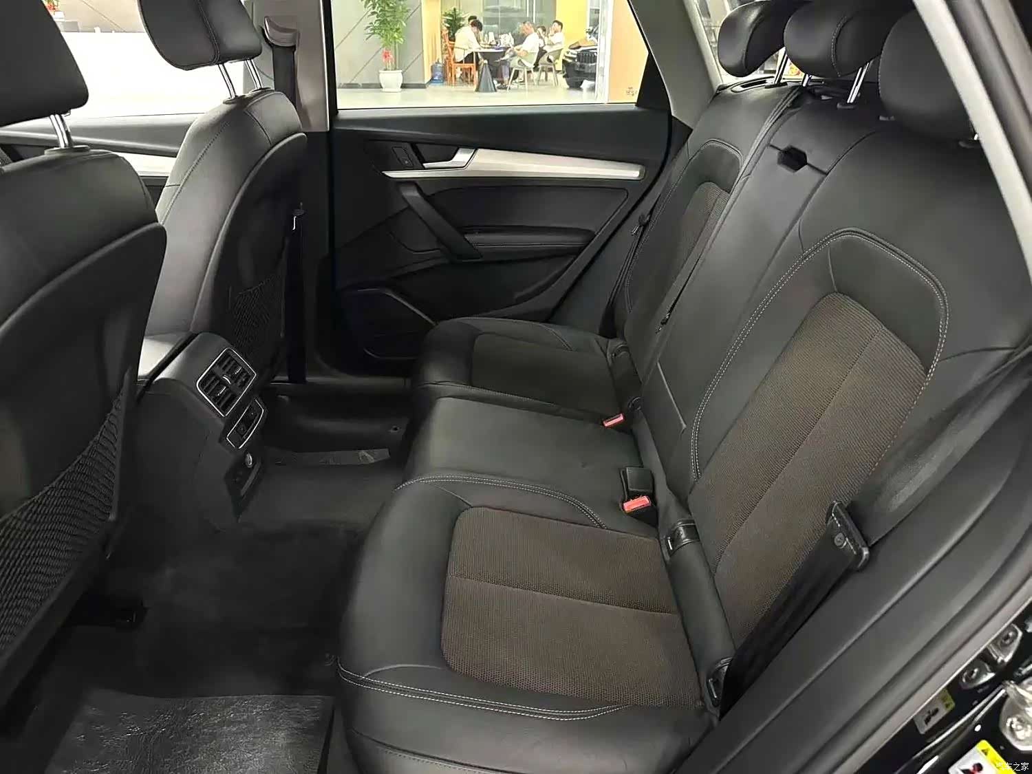 Audi Q5L, 2018 6