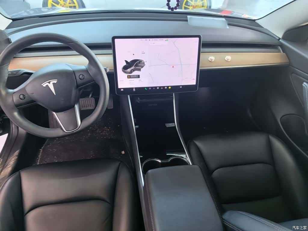 Tesla Model 3, 2019 10