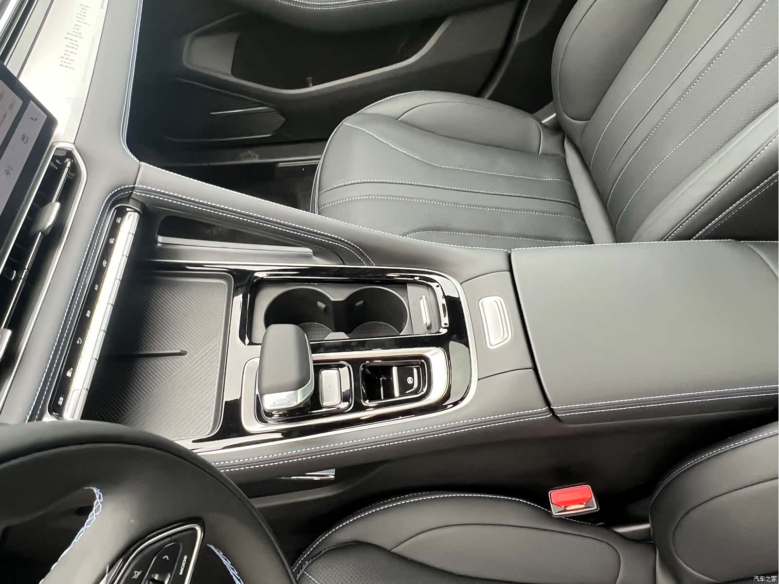Geely Preface, 2025 15
