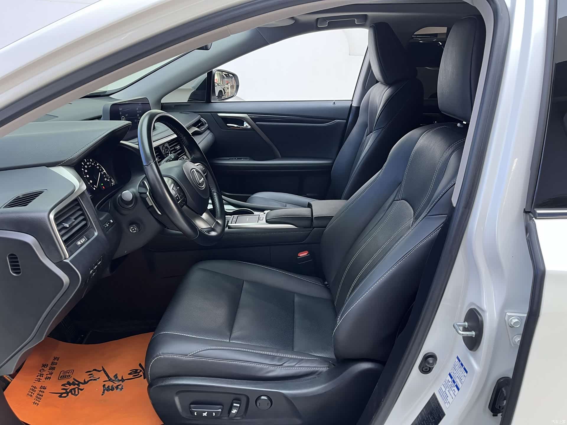 Lexus RX, 2022 6