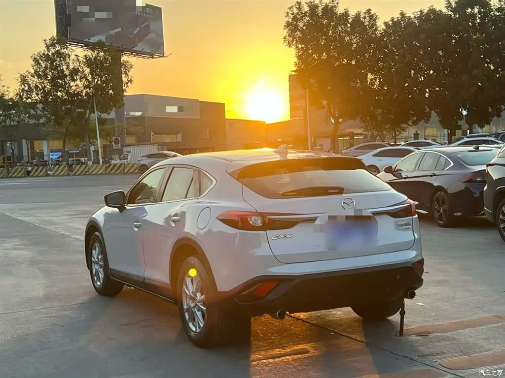 Mazda CX-4, 2017 все фото