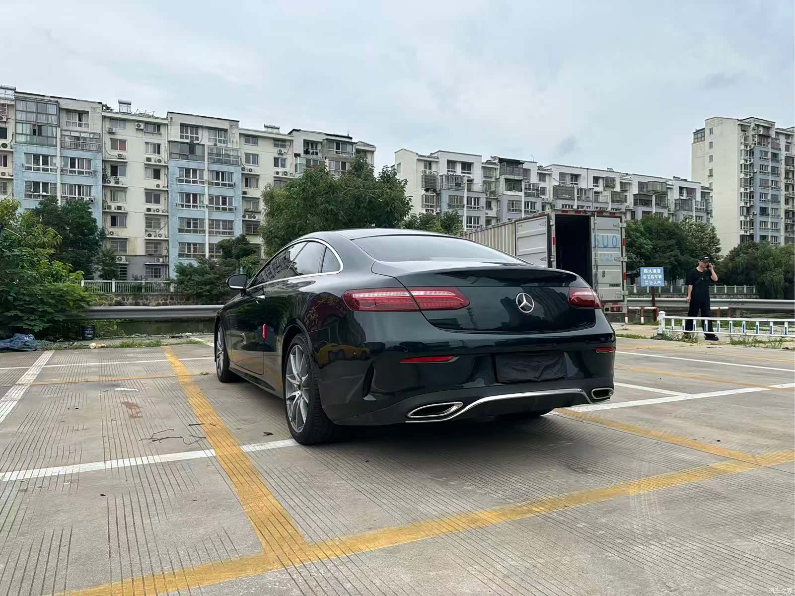 Mercedes-Benz E-Class, 2023 12