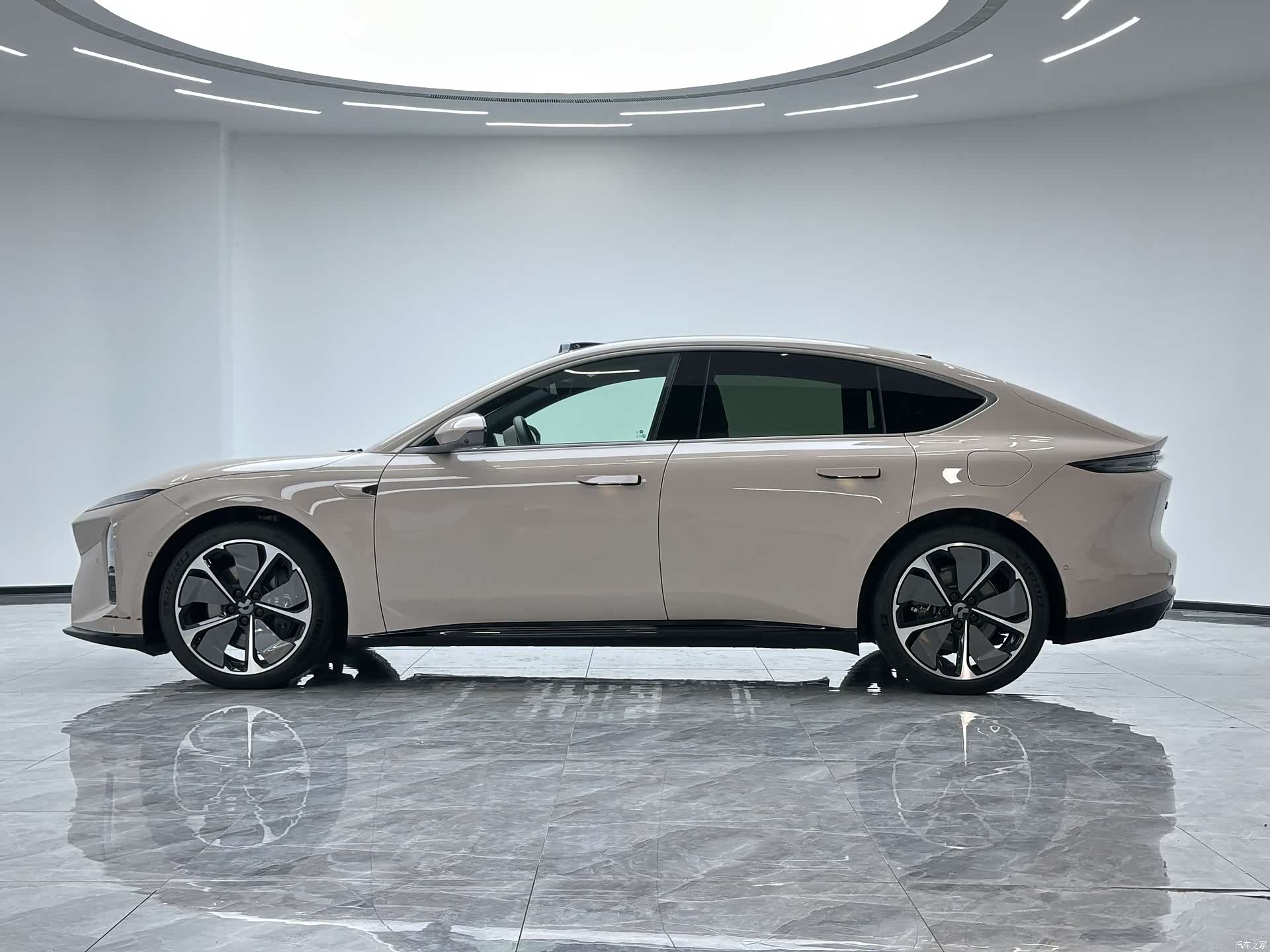 NIO ET5, 2025 7