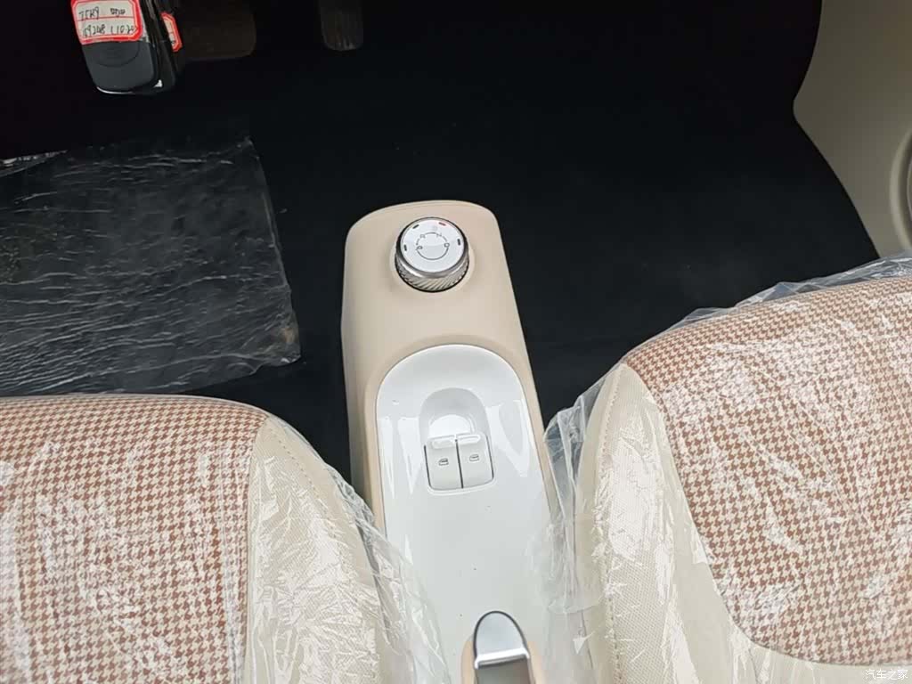 Wuling MINIEV, 2026 14