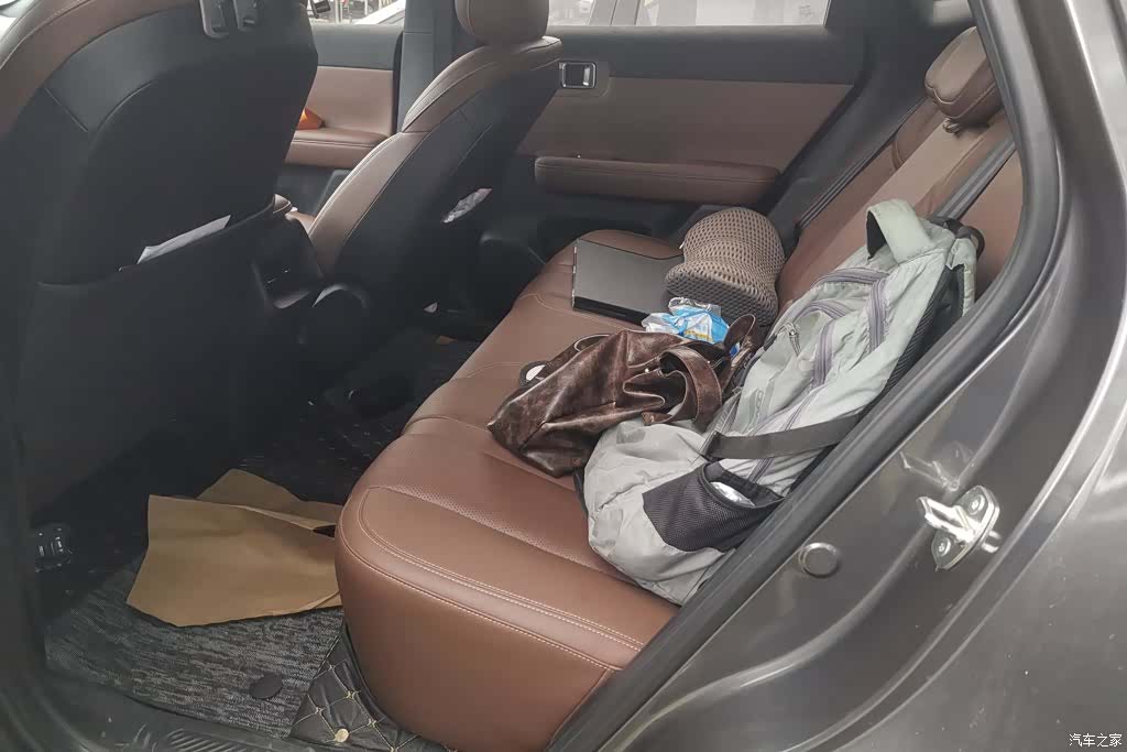 Wuling Starlight, 2024 11