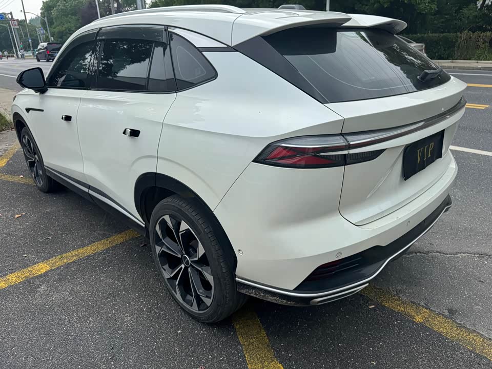 Roewe RX5