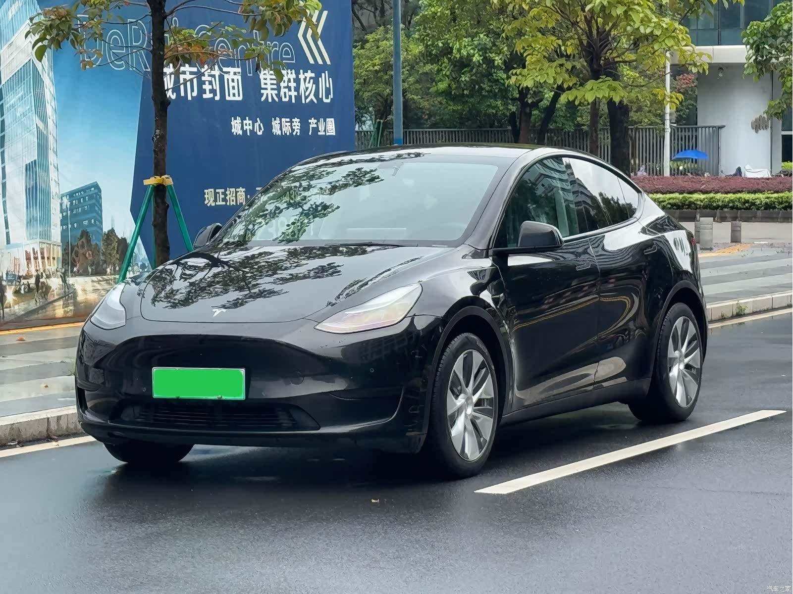 Tesla Model Y, 2022 1