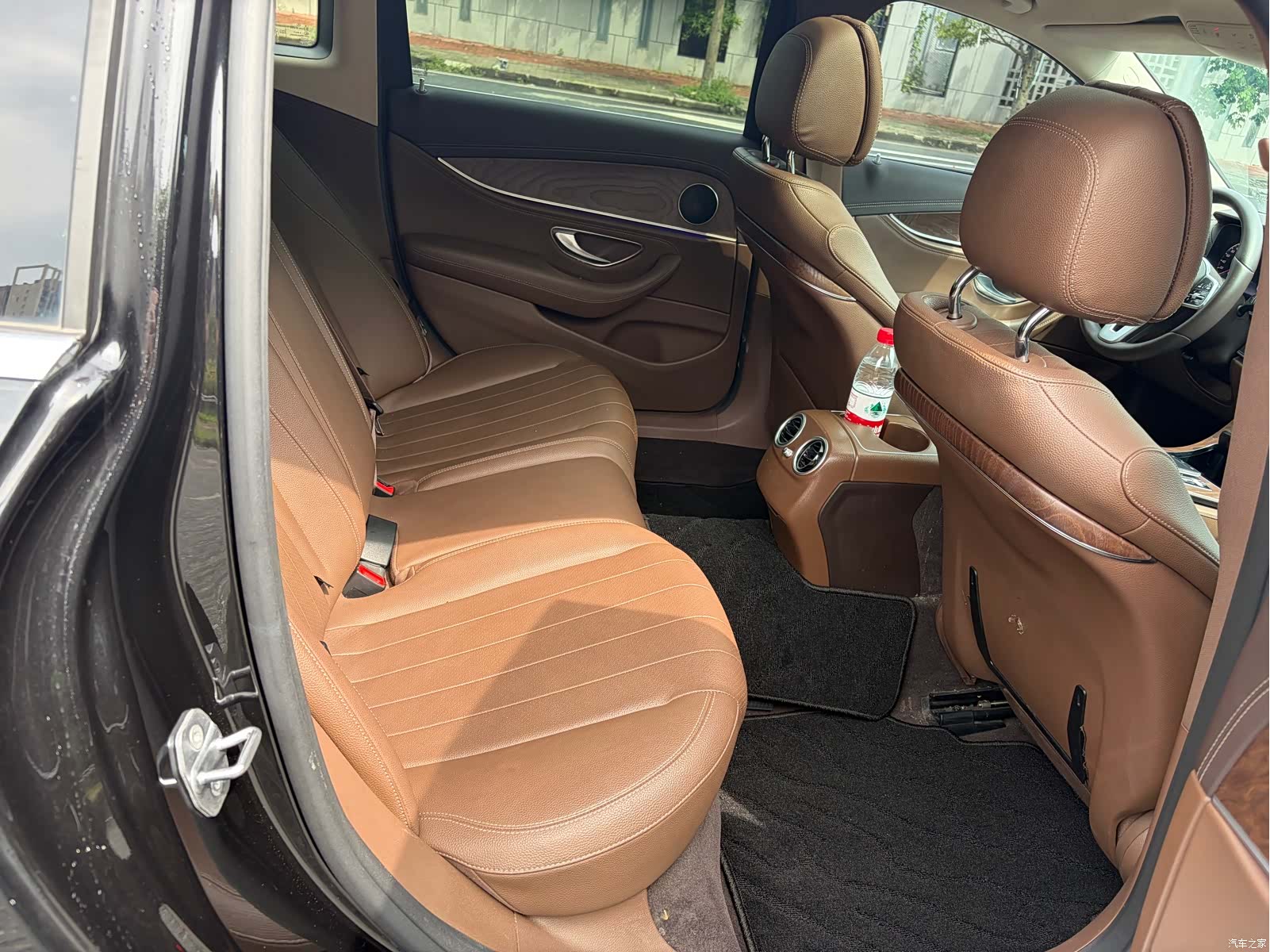 Mercedes-Benz E-Class, 2019 10