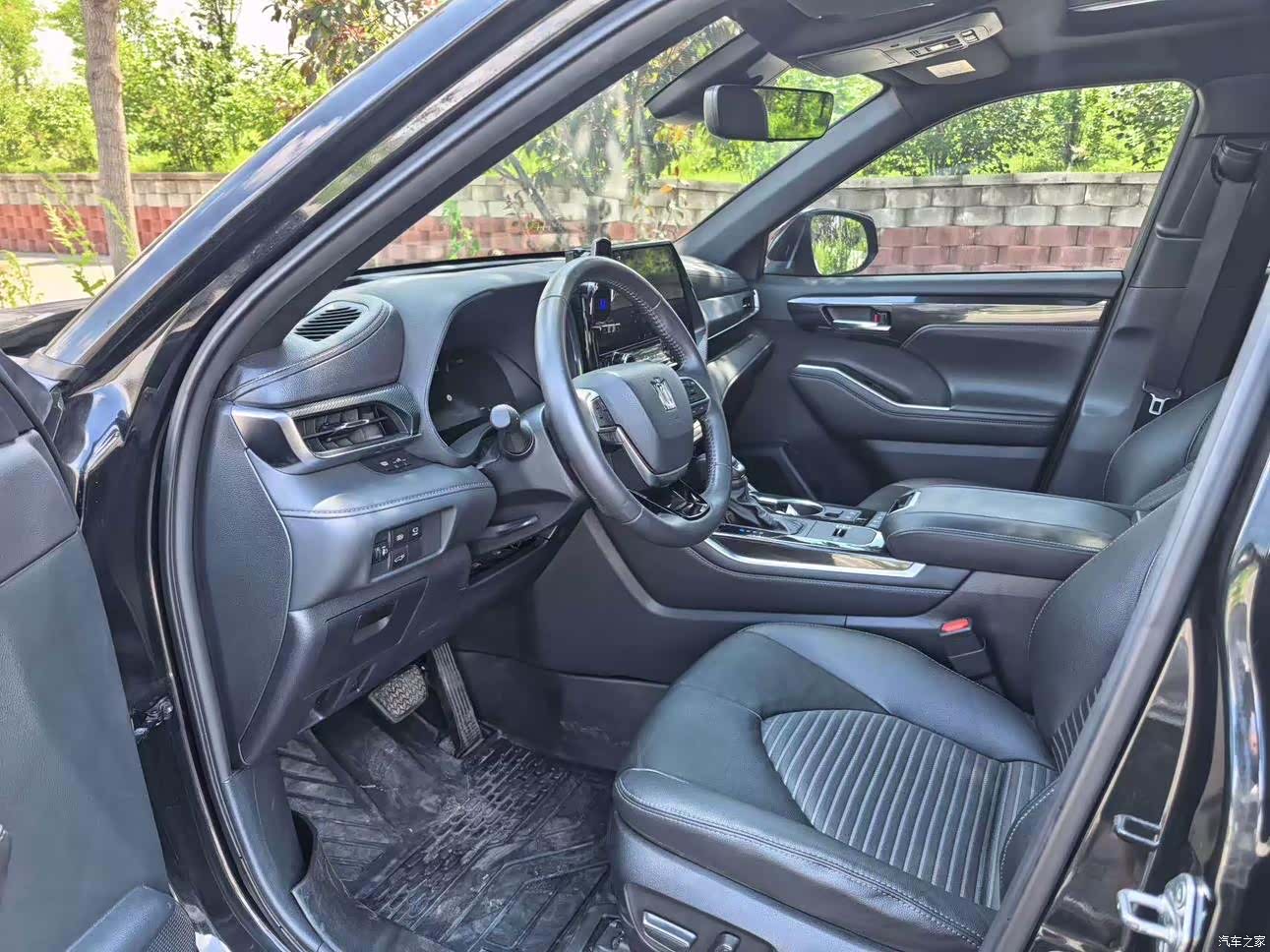 Toyota Crown, 2022 6