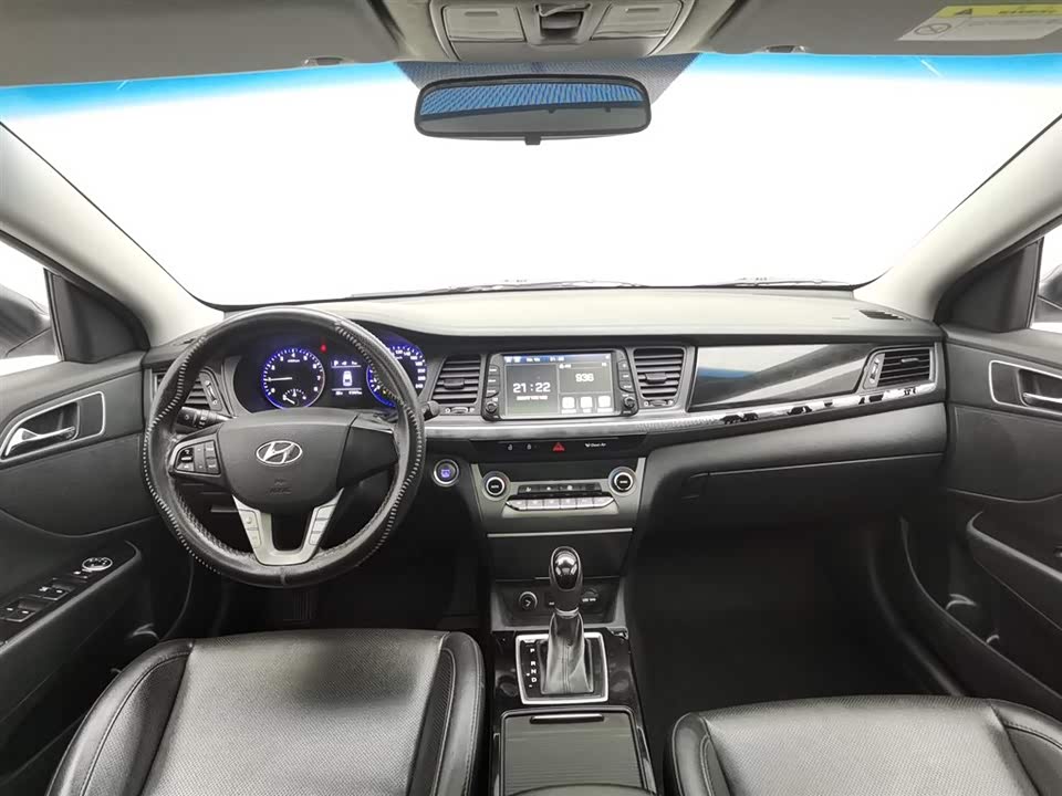 Hyundai Name picture