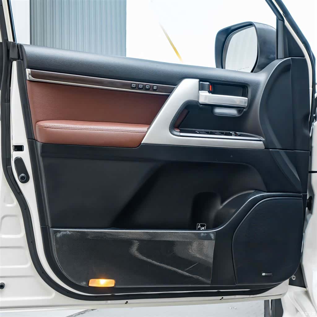 Toyota Land Cruiser, 2019 20