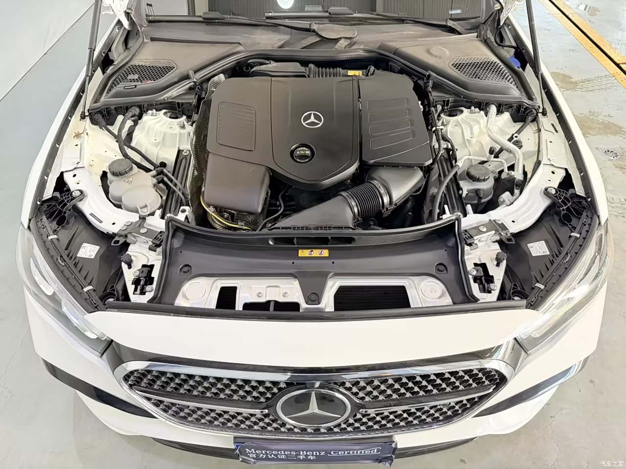 Mercedes-Benz E-Class, 2024 11