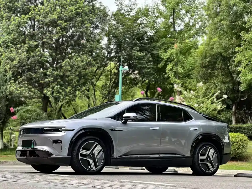 Changan E07