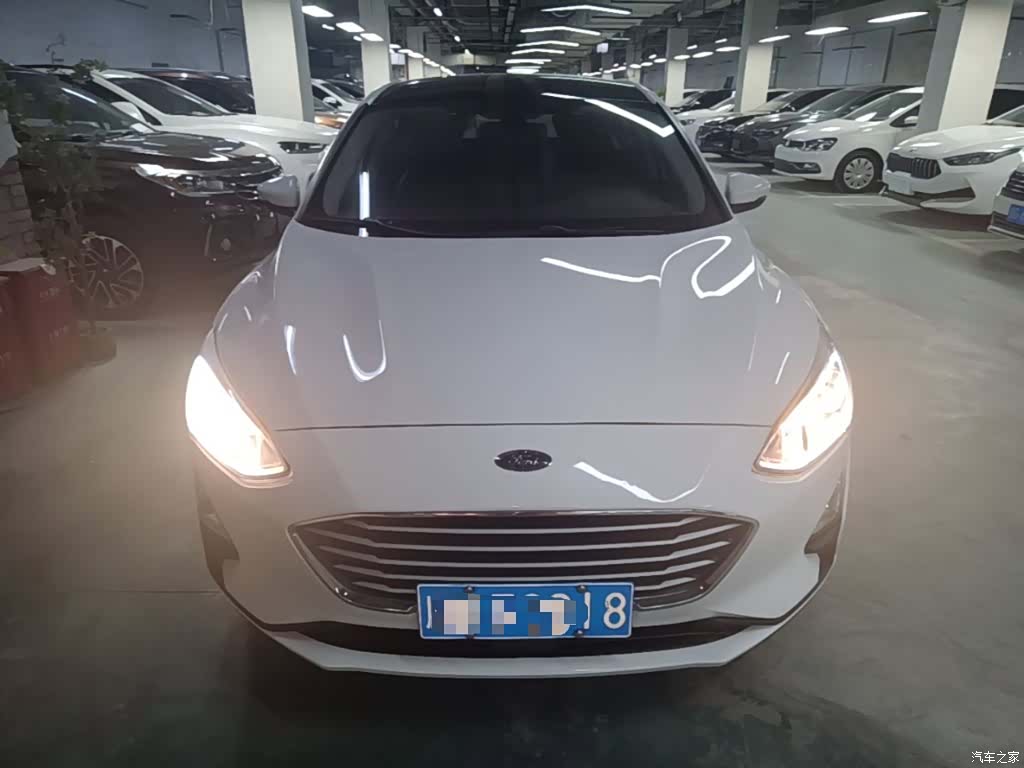 Ford Focus, 2019 3