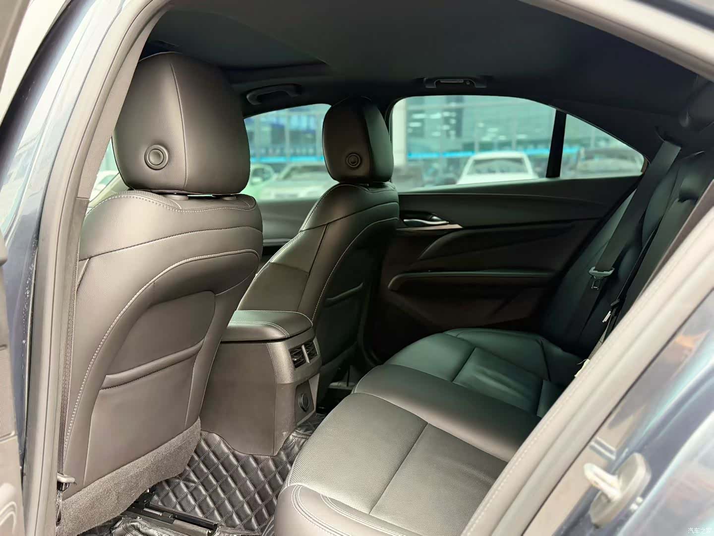 Cadillac CT4, 2022 6