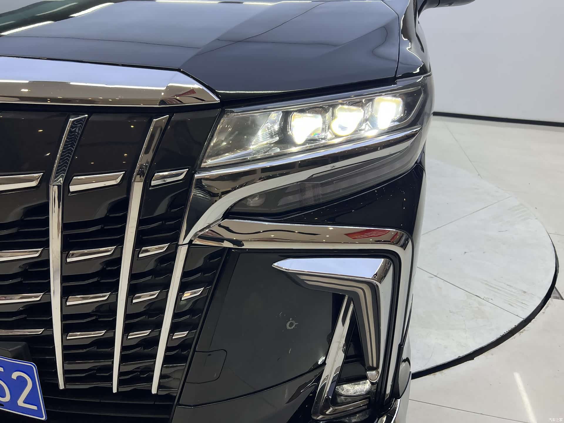 Toyota Alphard, 2021 7
