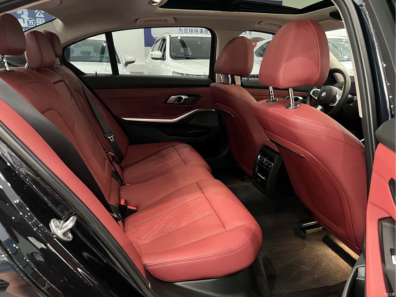 BMW 3 Series, 2023 11