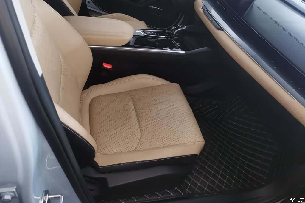 Geely Emgrand, 2024 8