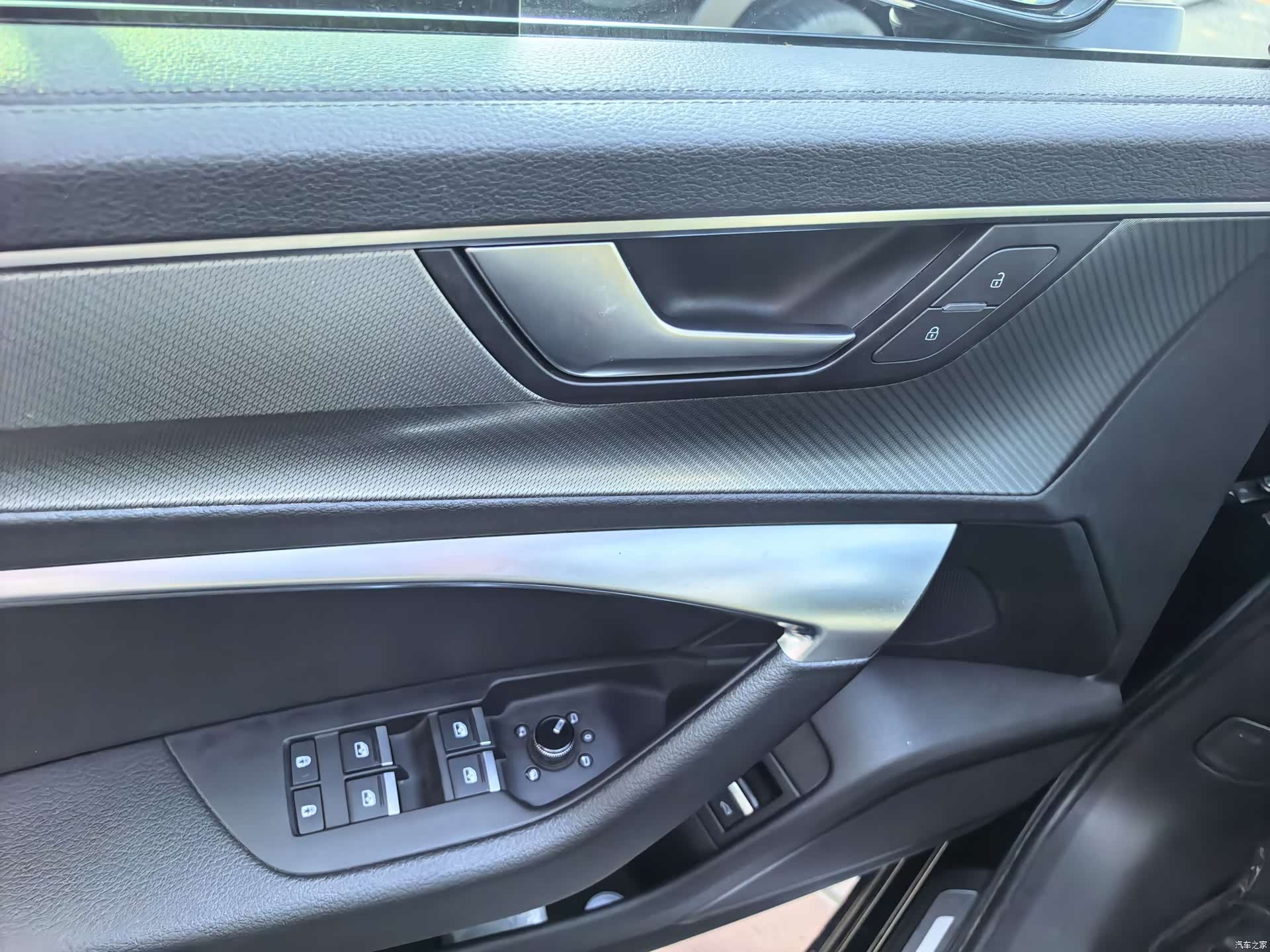 Audi A6L, 2019 12
