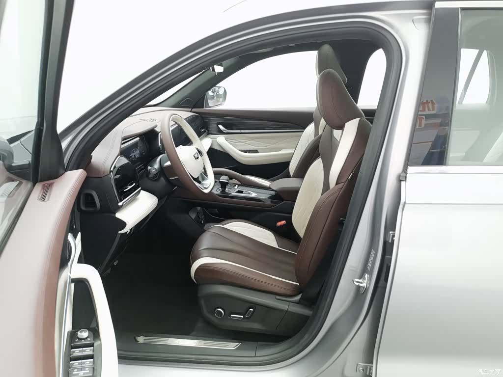 Geely Xingyue L, 2024 10
