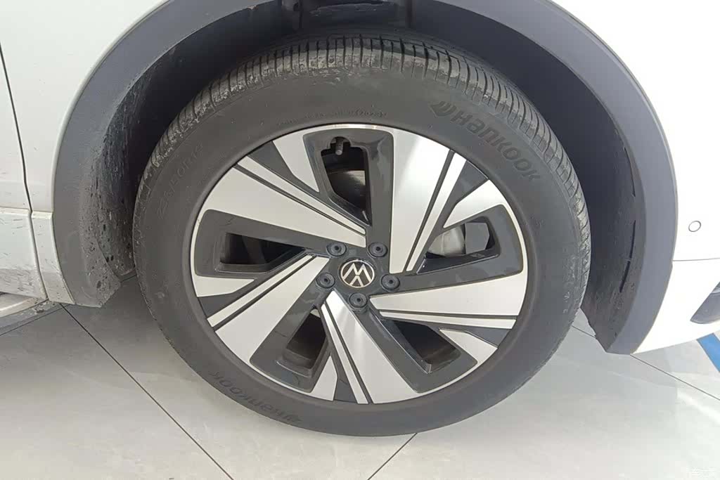 Volkswagen Tiguan L, 2023 6