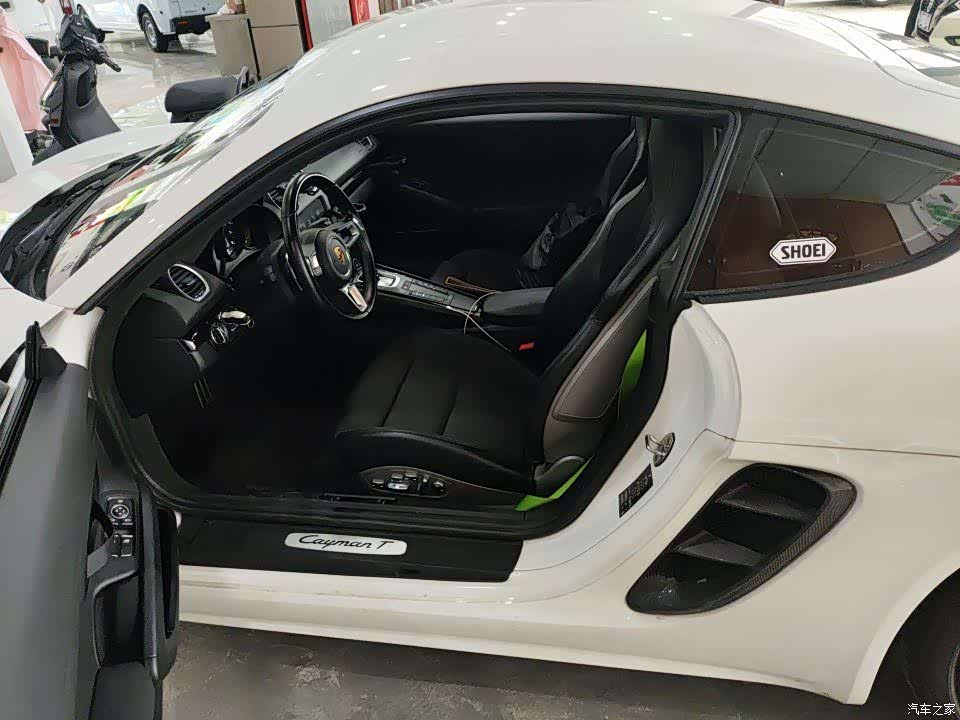 Porsche Cayman, 2021 9