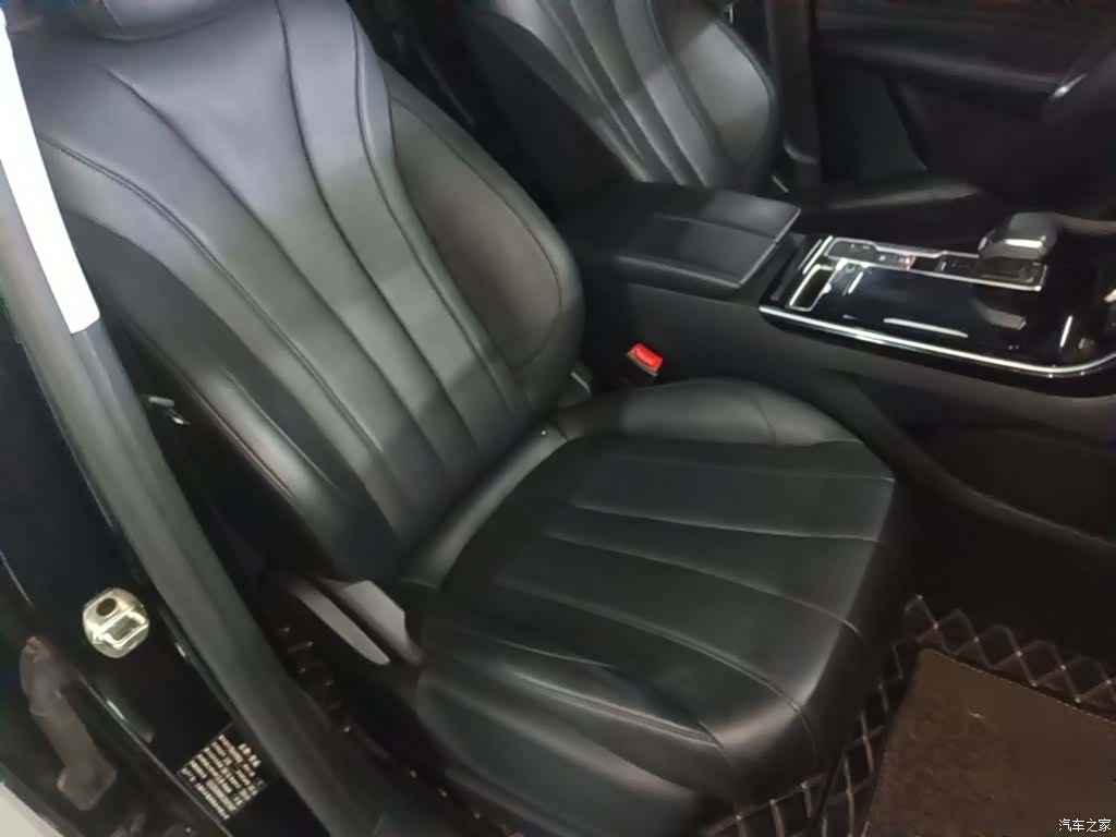 Roewe RX5, 2020 25