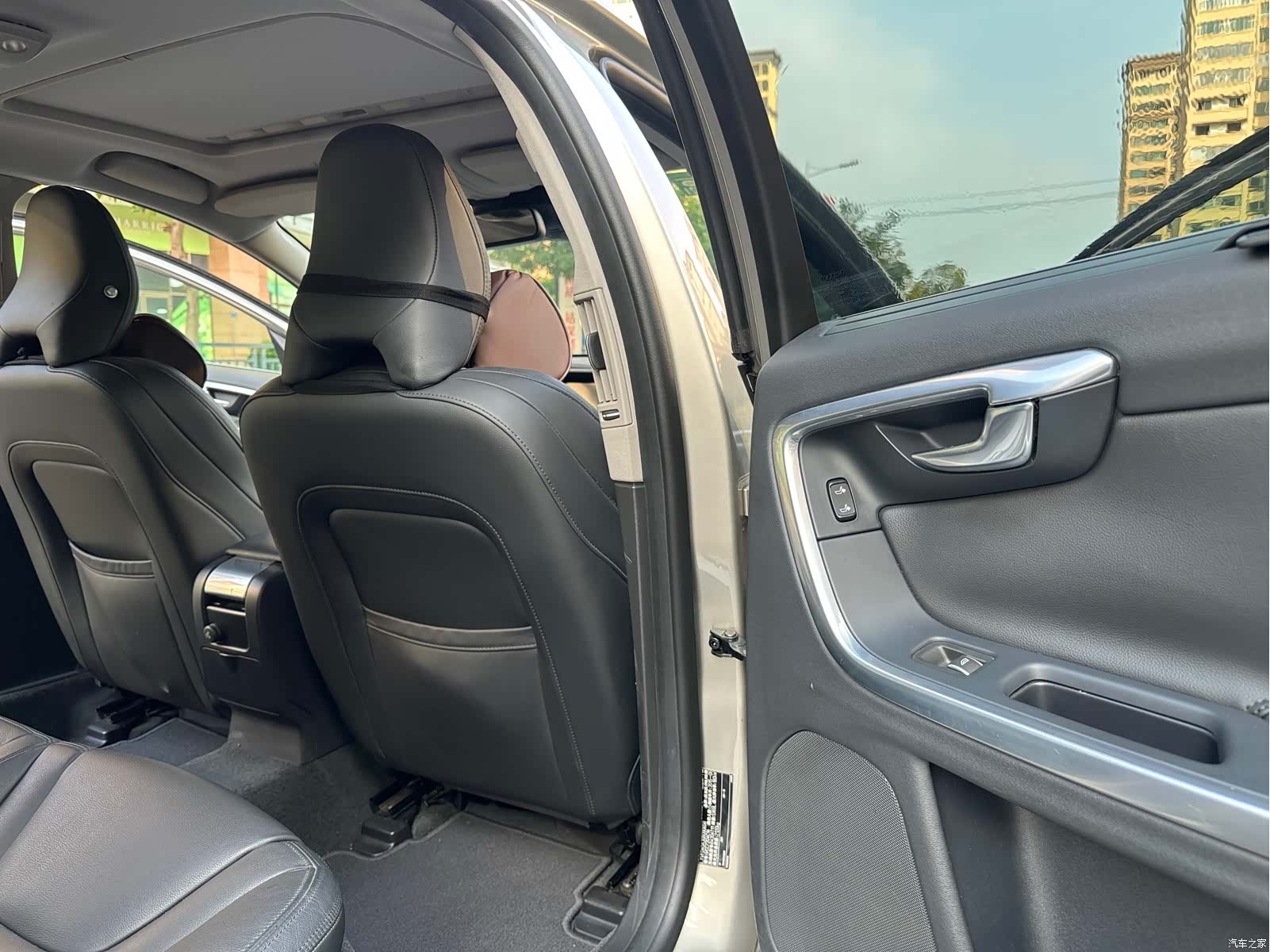 Volvo S60, 2015 16