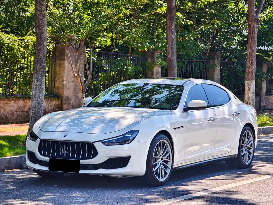 Maserati Ghibli Maserati Ghibli