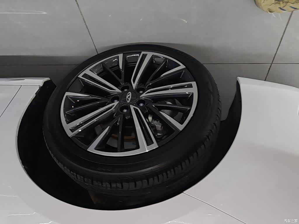 Chery Arrizo 8, 2025 23