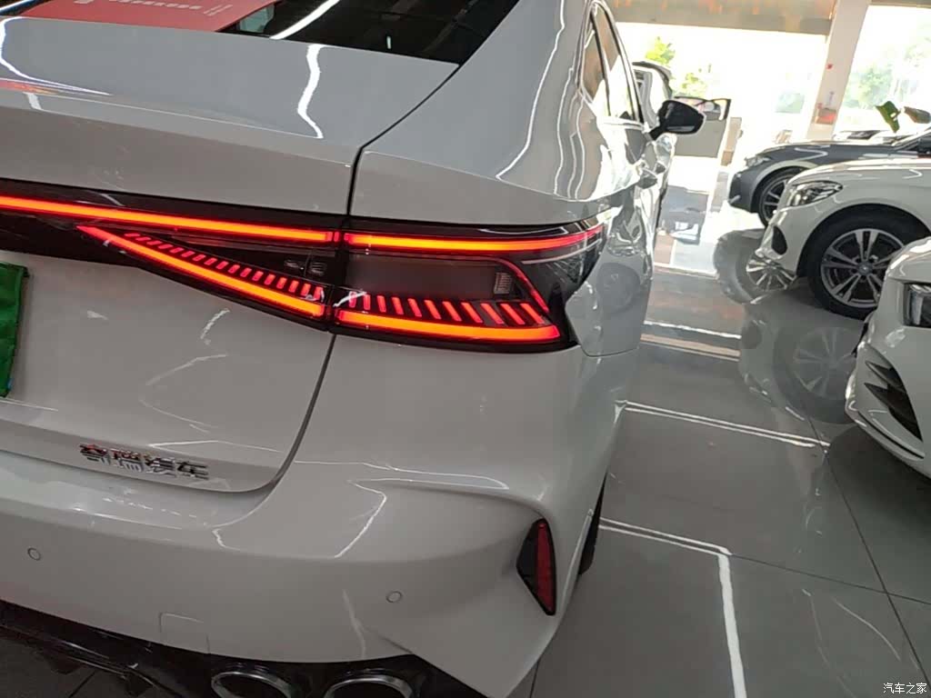 Chery Arrizo 8, 2025 8