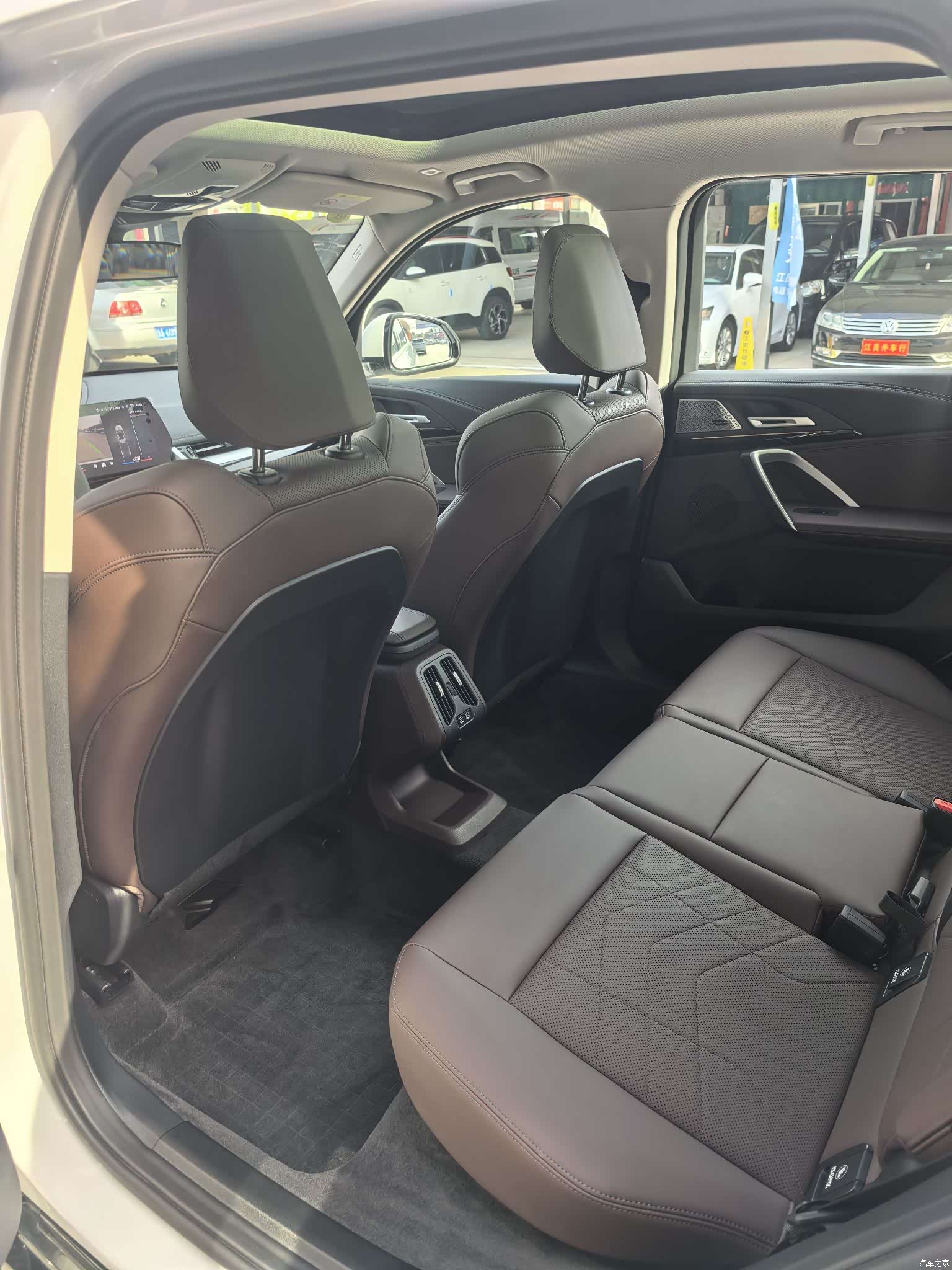 BMW X1, 2025 12