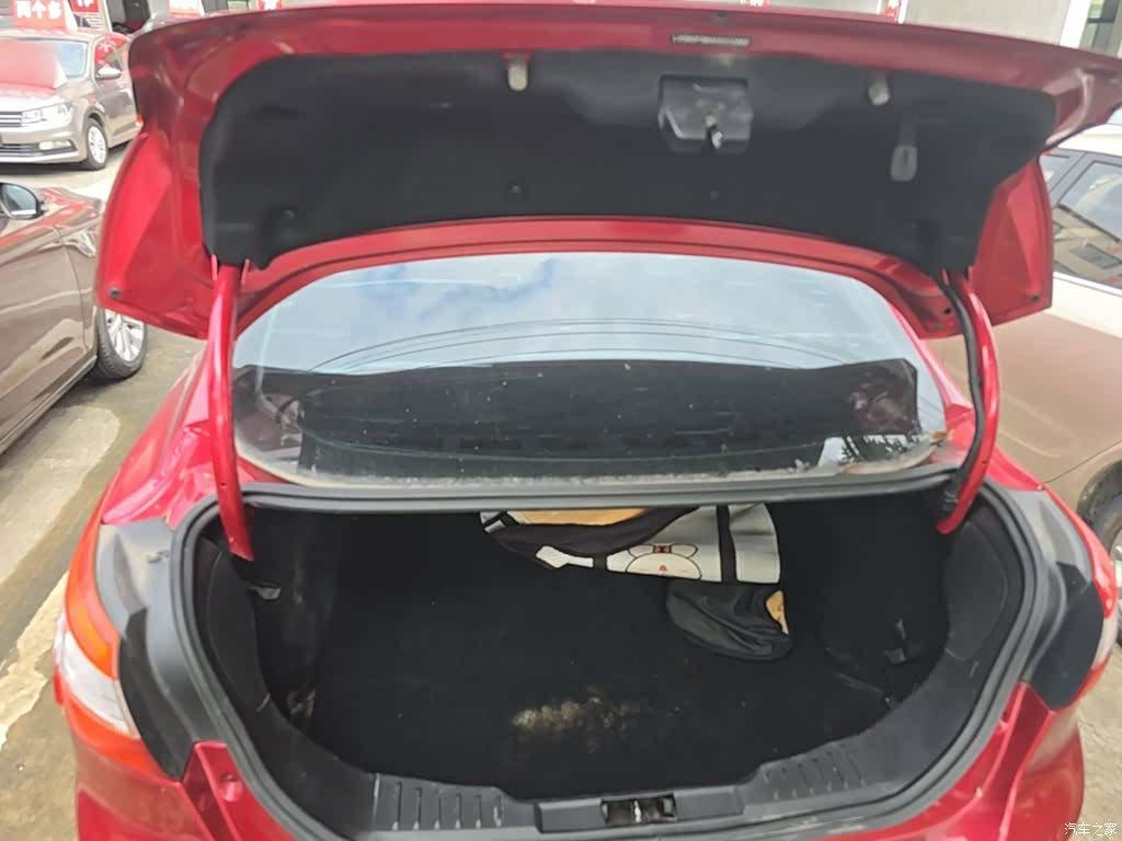 Ford Focus, 2015 19