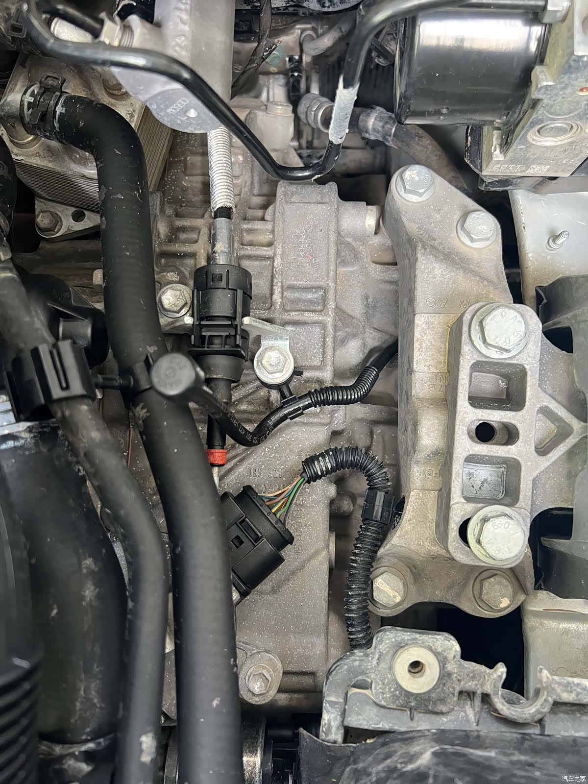 Volkswagen Lavida, 2011 24