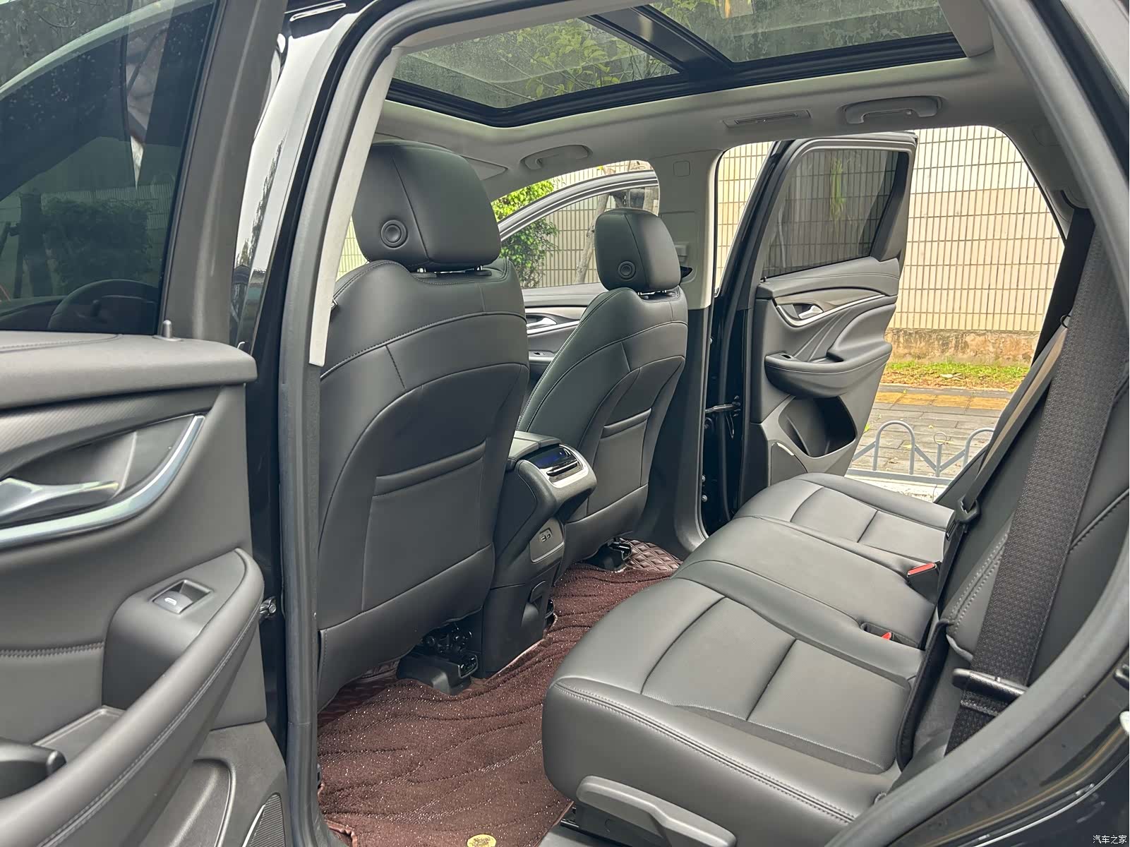 Buick Enclave, 2021 6