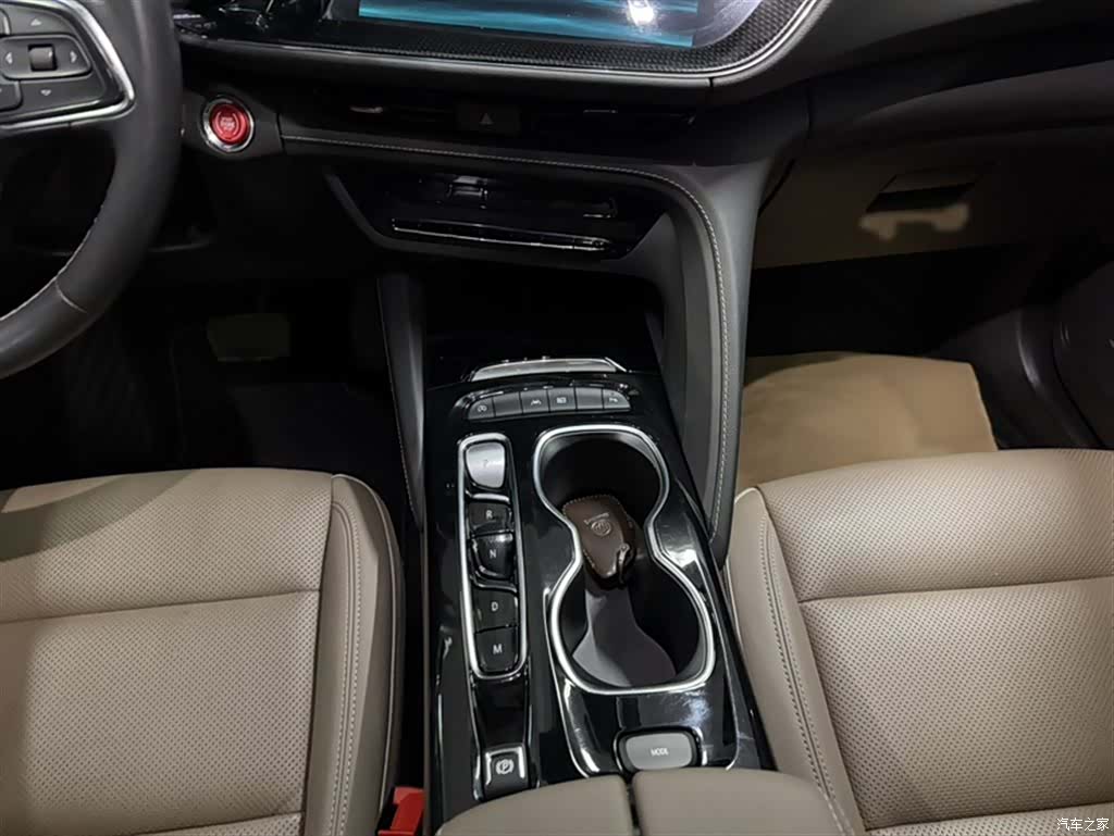 Buick Envision Plus, 2022 10