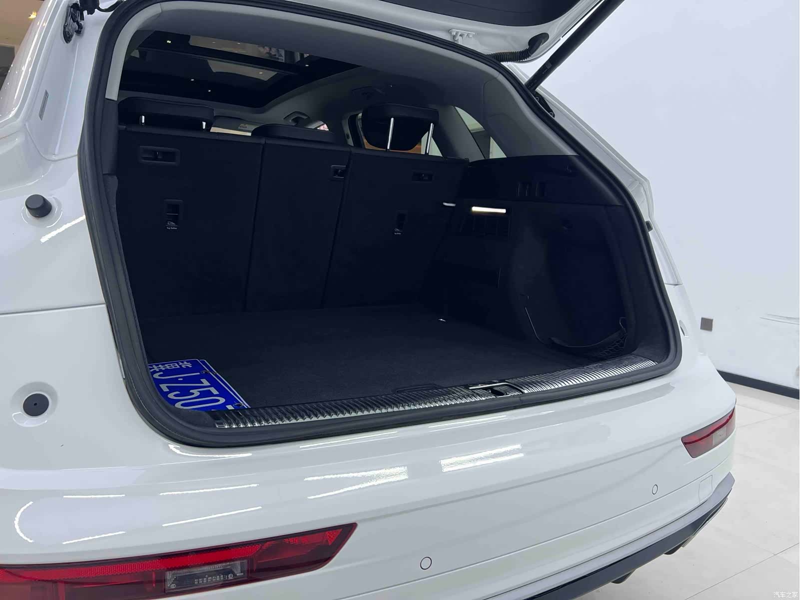 Audi Q5L, 2022 6