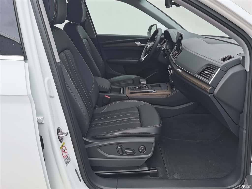 Audi Q5L, 2022 21