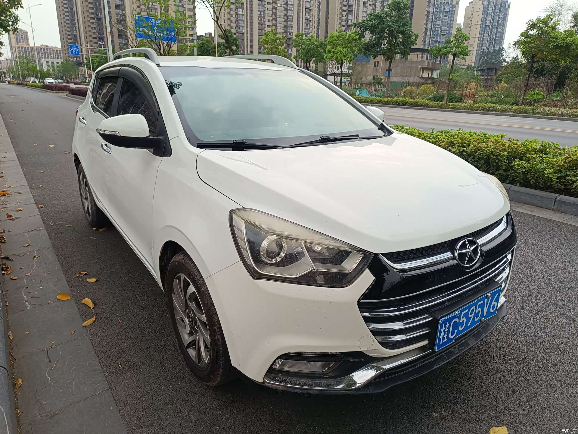 JAC S2, 2015 3