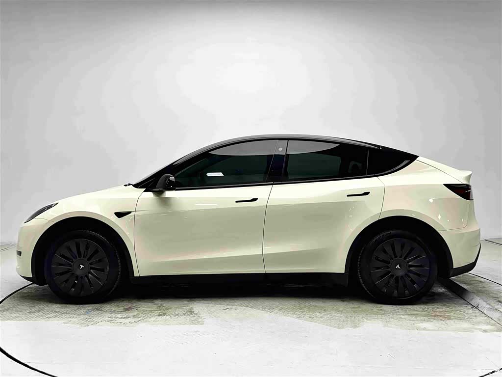 Tesla Model Y, 2023 20