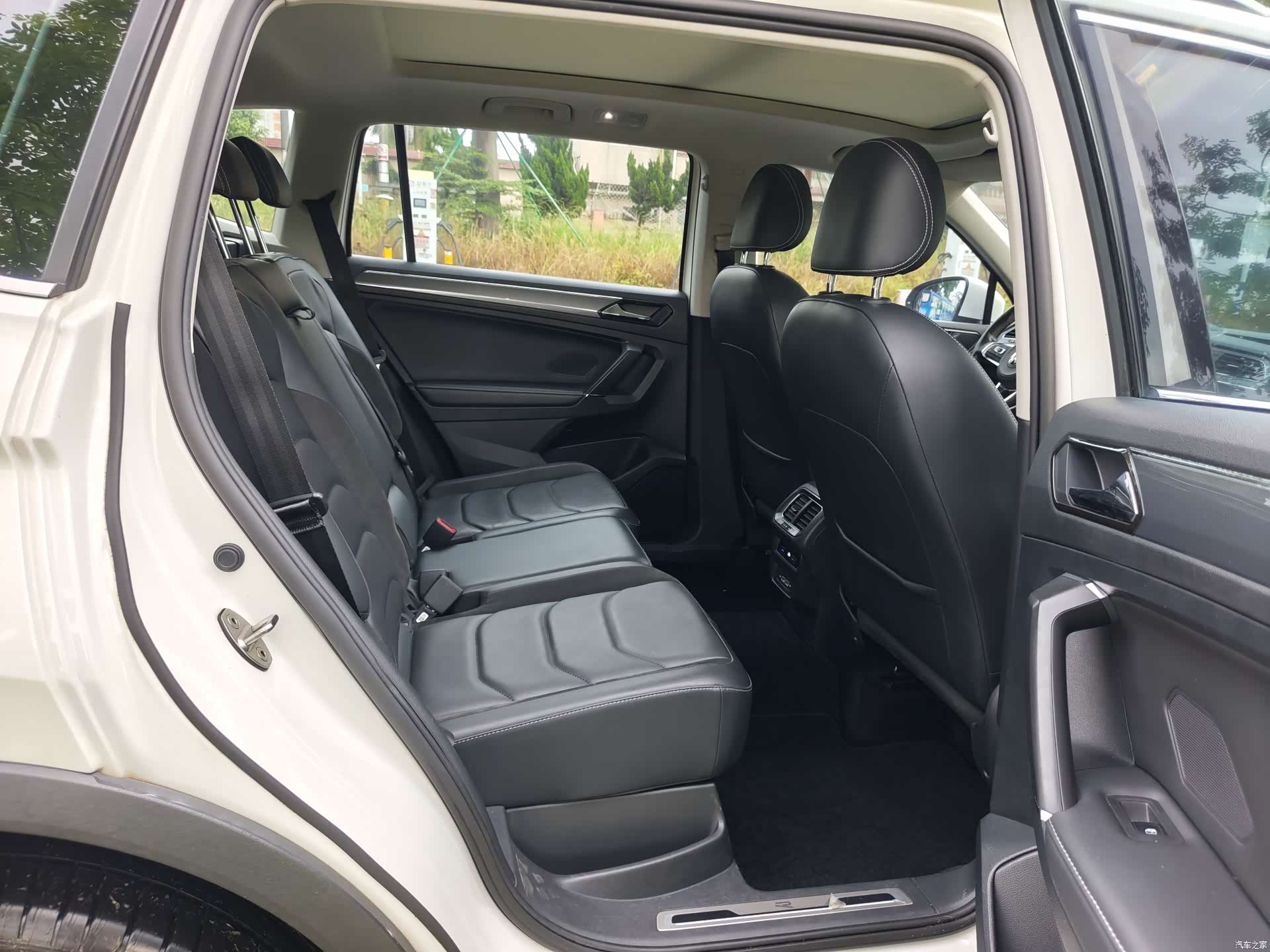 Volkswagen Tiguan L, 2021 12