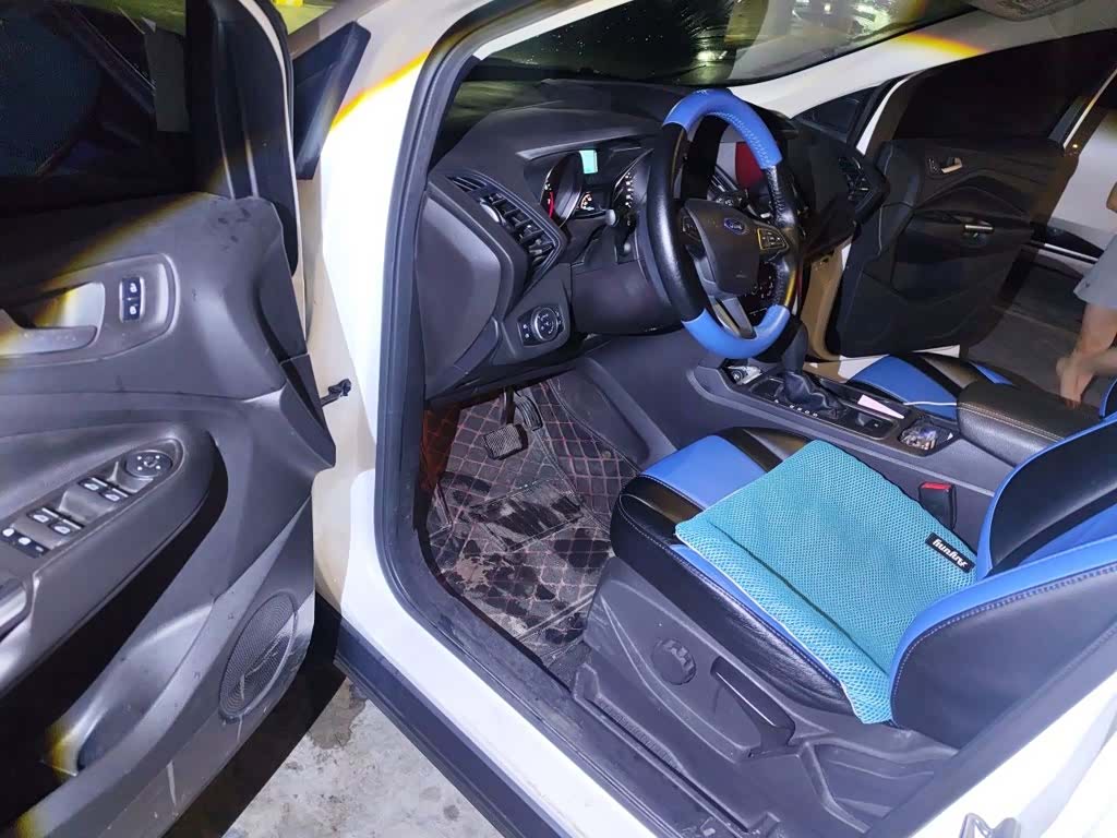Ford Kuga, 2018 13