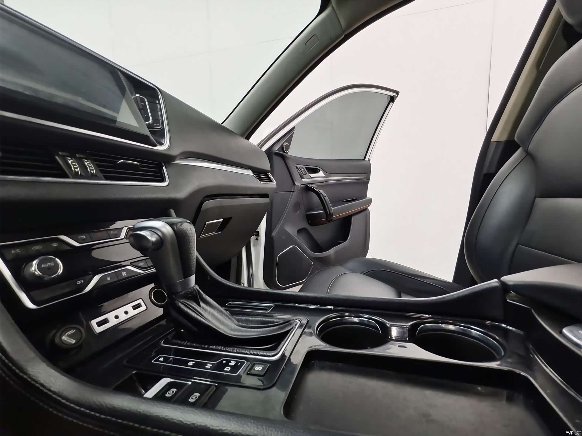 Zotye T600, 2018 12