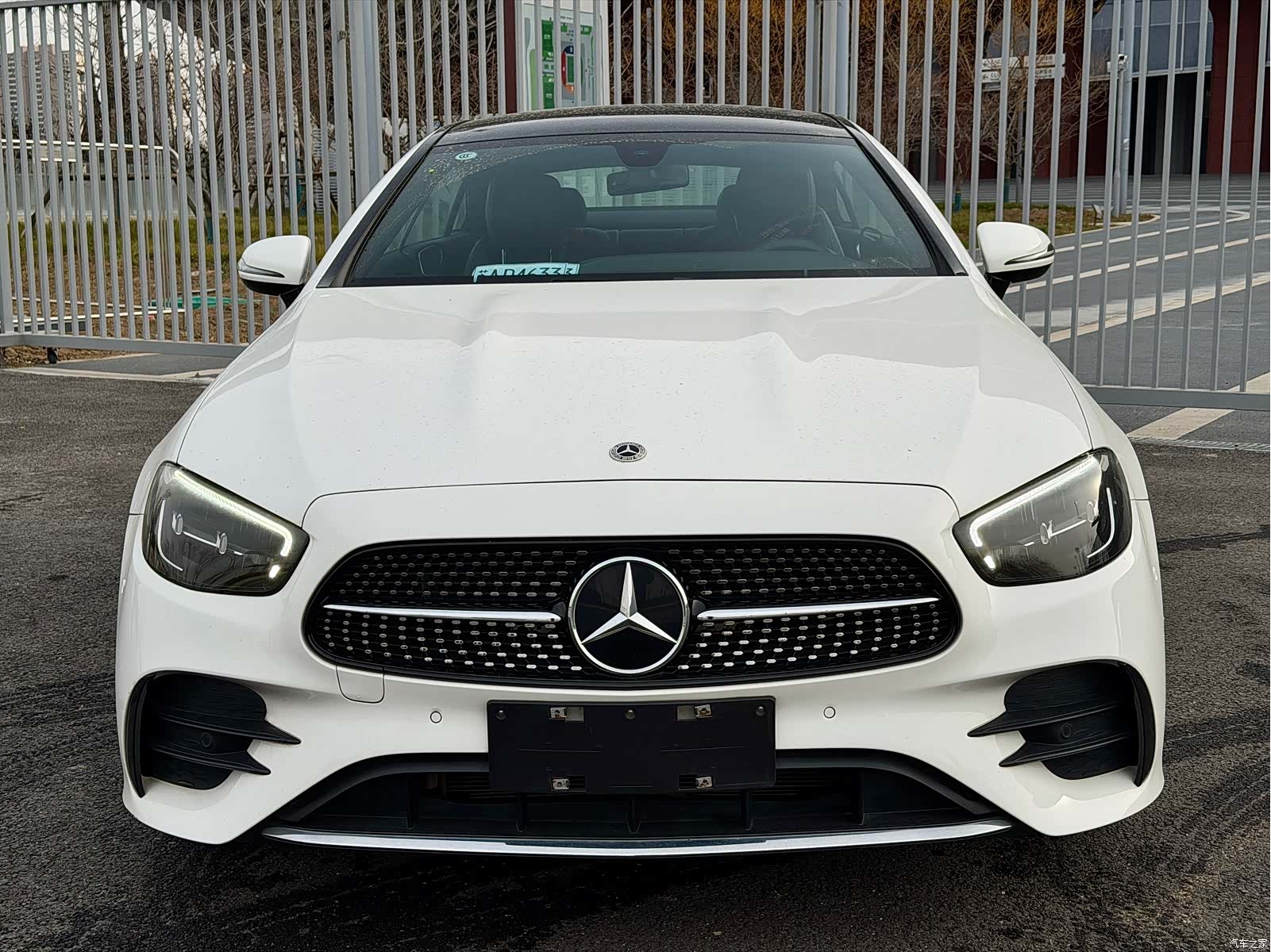 Mercedes-Benz E-Class, 2023 3